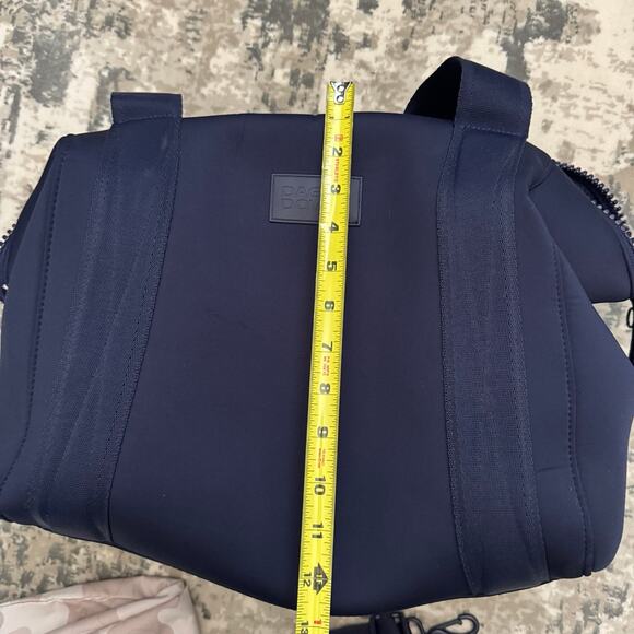 Dagne Dover Landon Medium Neoprene Carryall Storm Blue - Picture 7 of 8